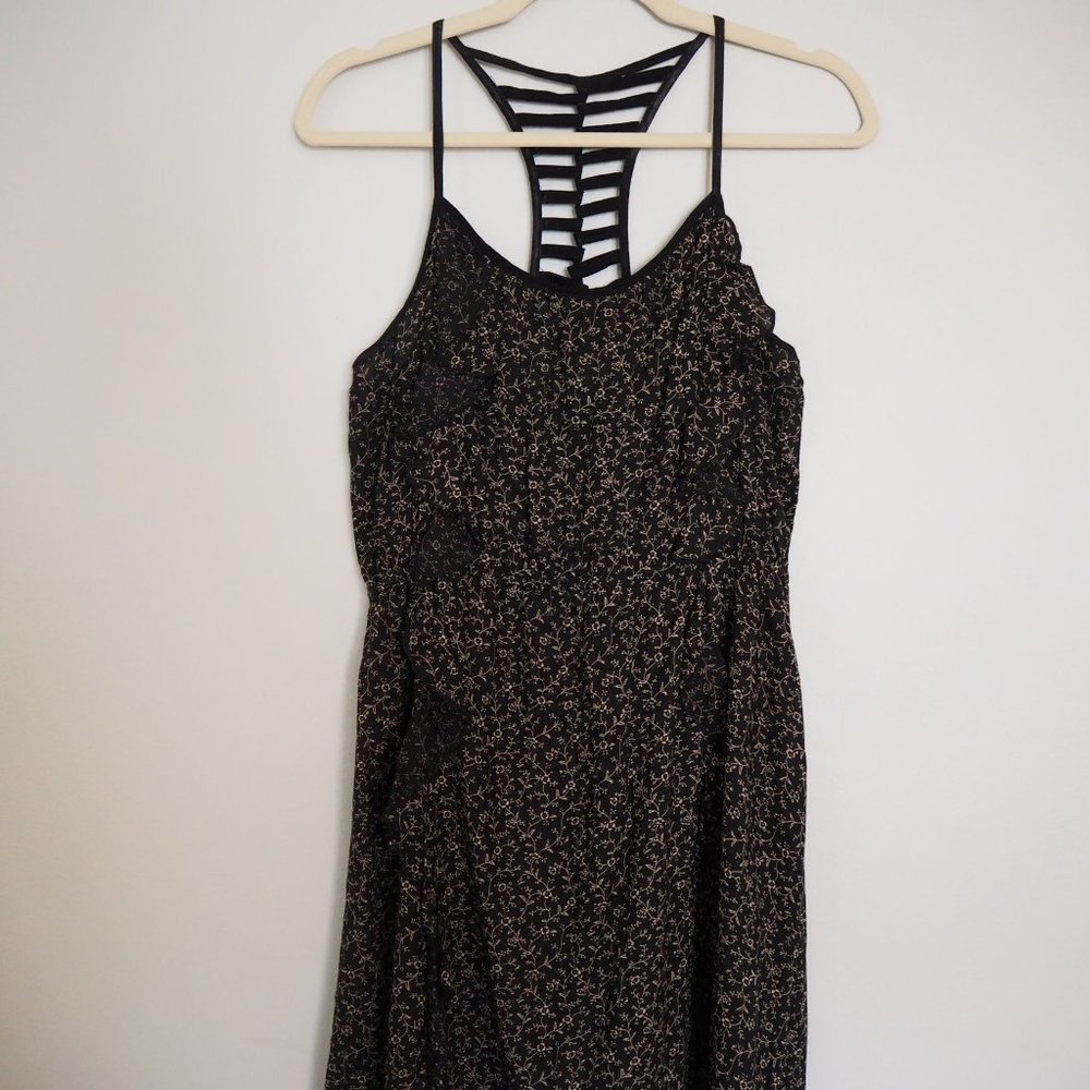 Women's Black Floral Short Strappy Dress Size L